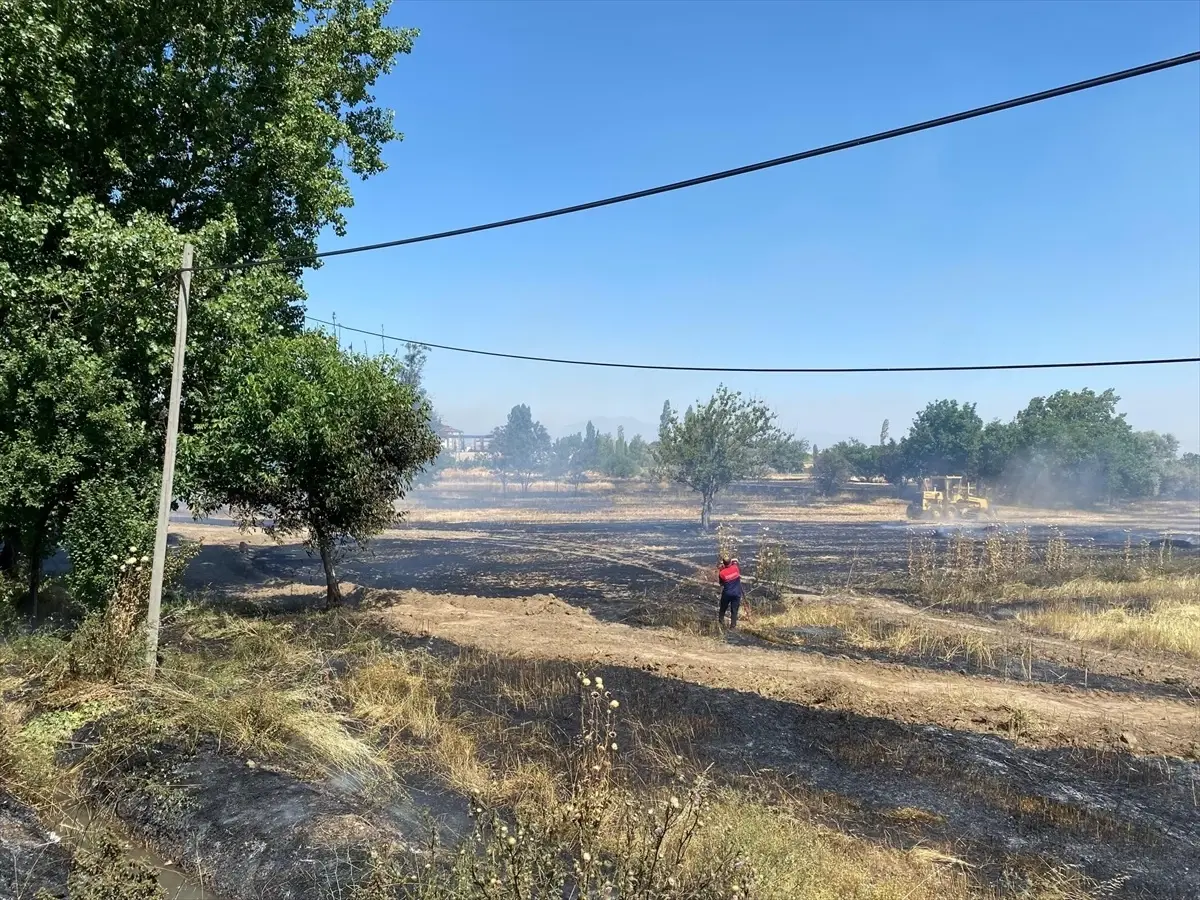 amasyada-tarim-yerinde-yangin-denetim-altina-alindi-zBxHpAnM.jpg