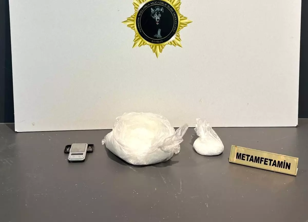 samsunda-uyusturucu-operasyonu-600-gram-metamfetamin-ele-gecirildi-qcBFKhRE.jpg