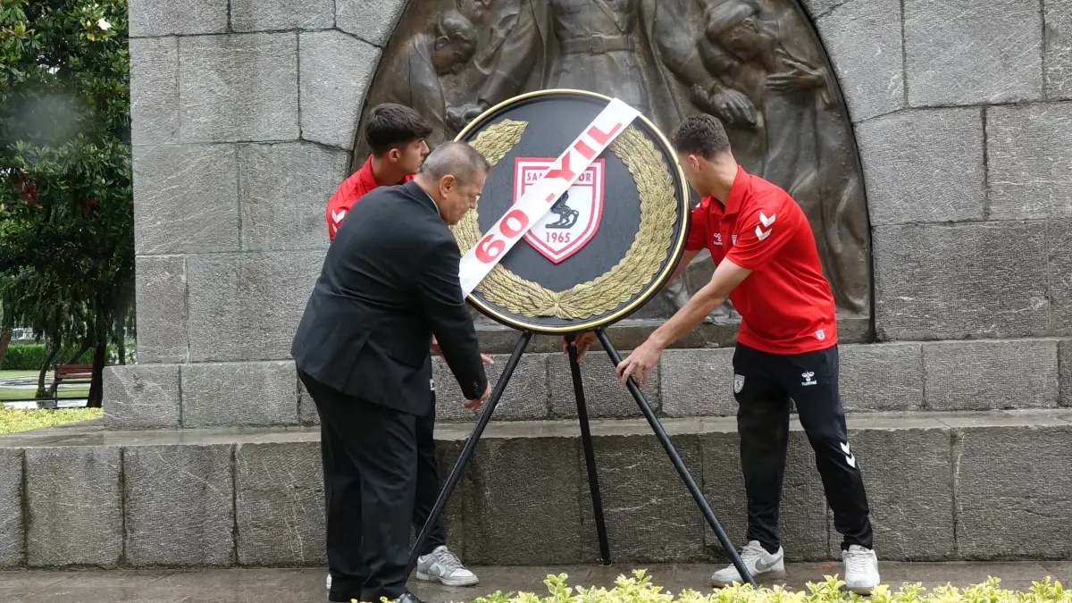 samsunspor-60-kurulus-yilini-ataturk-anitinda-kutladi-xIVVnn8O.jpg