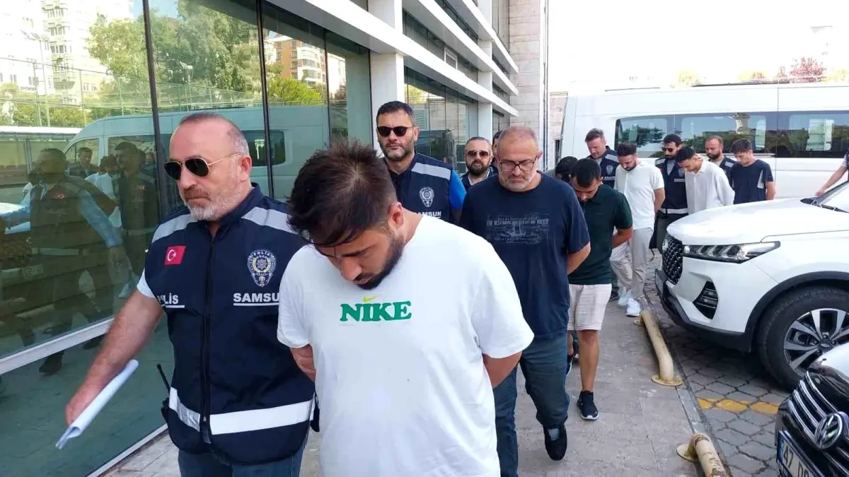 samsun-merkezli-dolandiricilik-operasyonu-10-kisi-tutuklandi-zlTtwjtX.jpg