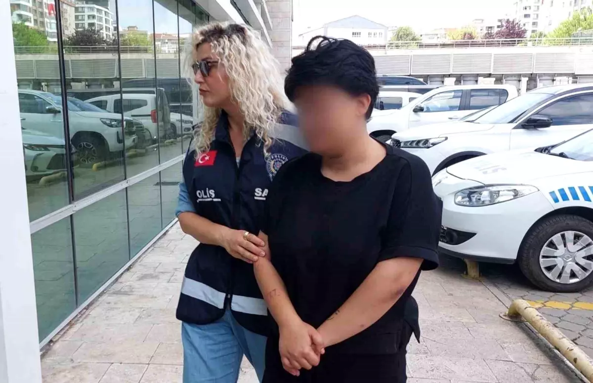 samsunda-genc-kiz-annesini-bicakladi-K9OdjB8t.jpg