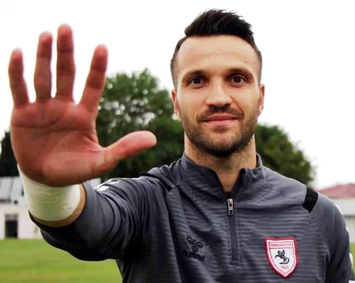 samsunspor-kaleci-okan-kocukun-mukavelesini-2028e-uzatti-Li5aXnV4.jpg