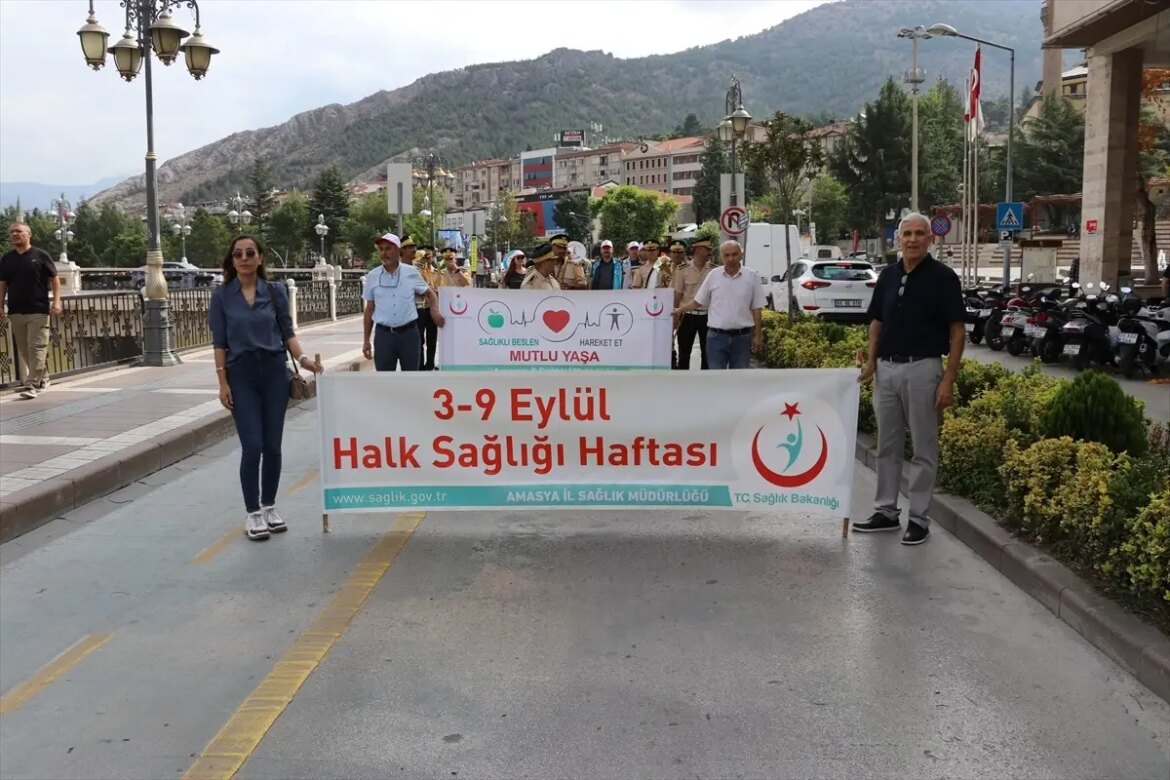 amasyada-halk-sihhati-haftasi-yuruyusu-yapildi-JRwEOhcu.jpg